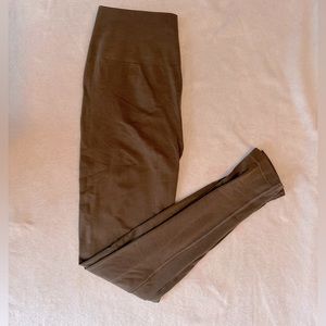 Alphalete amplify legging old mocha color